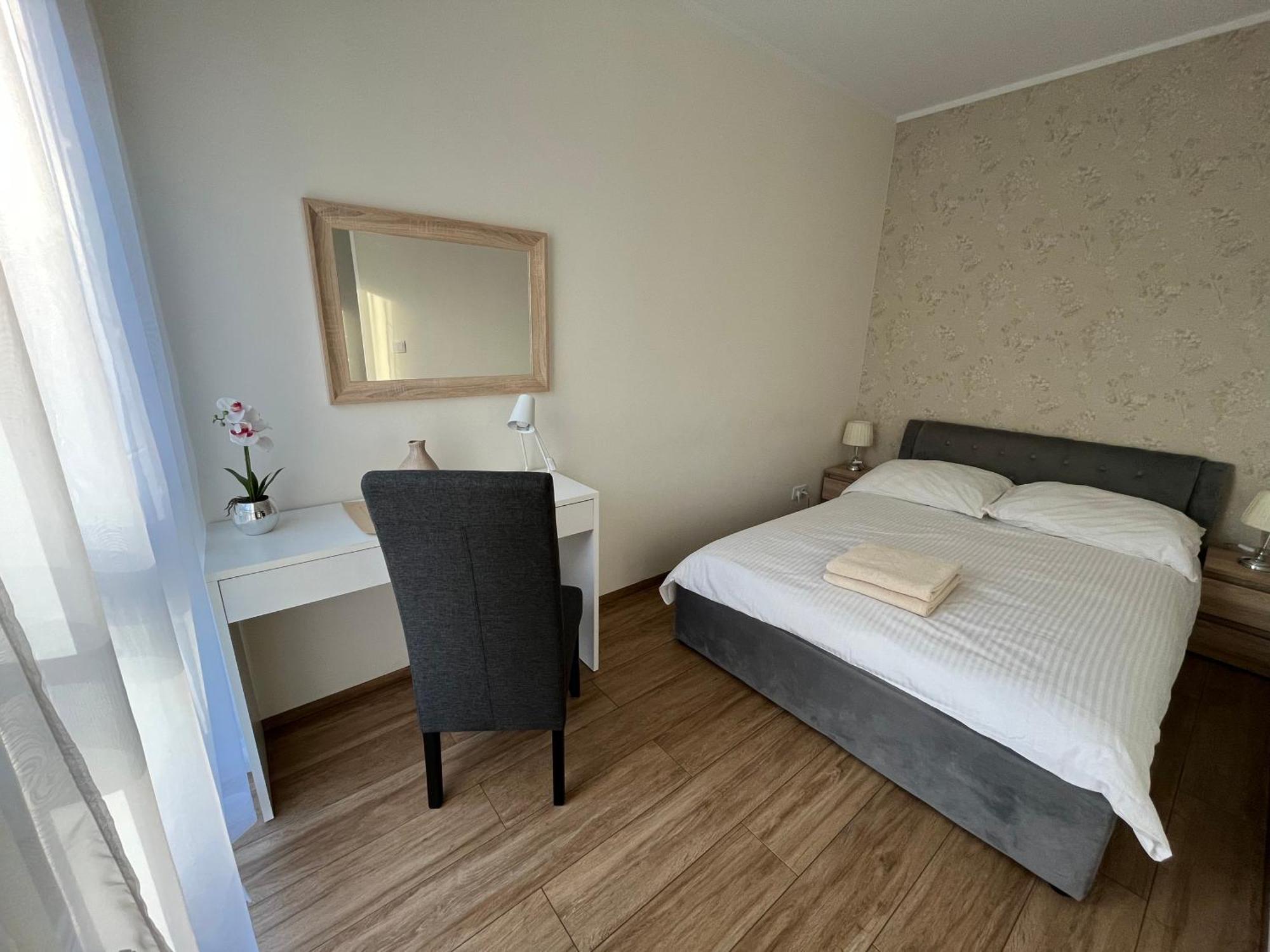 Kielce- Komfort Przy Baseny Tropikalne, Kadzielnia, Parking, Faktura, Centrum