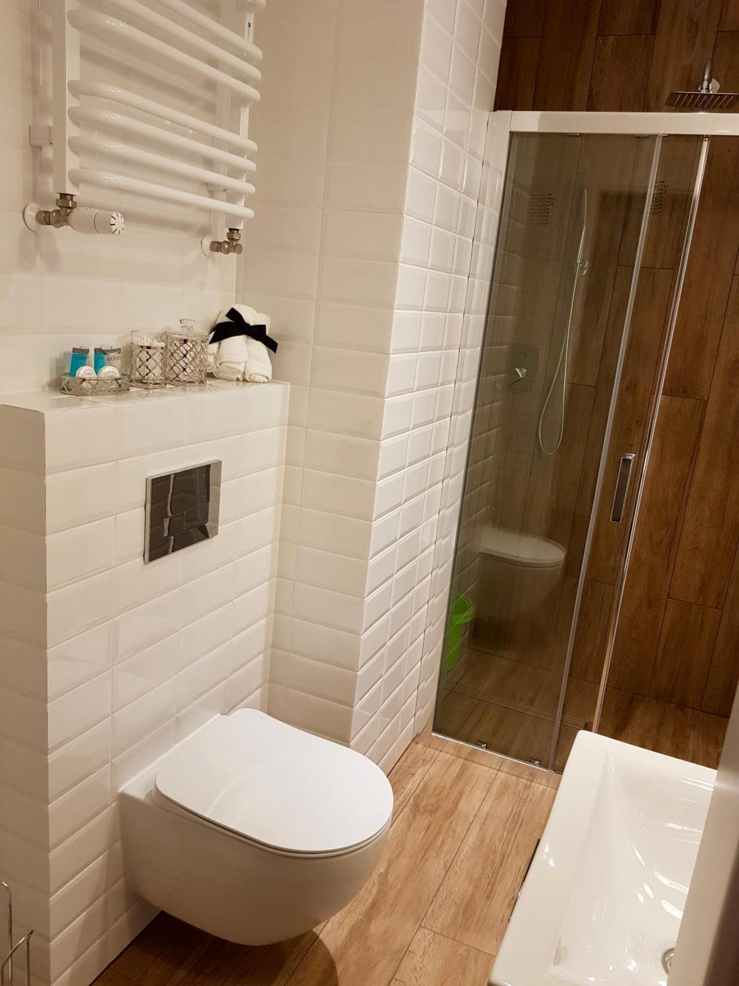 Apartment Kielce- Komfort Przy Baseny Tropikalne, Kadzielnia, Parking, Faktura, Centrum *